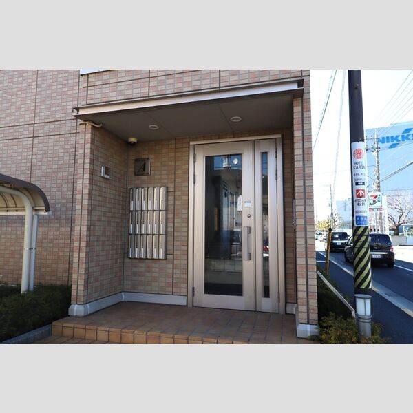 プリームス　A棟A203号室 エントランス