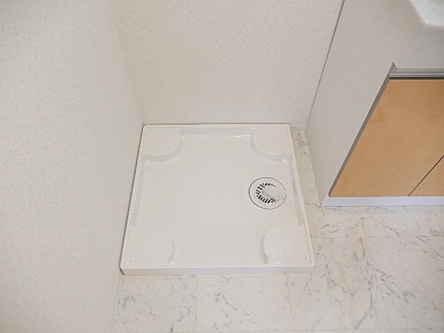 ルミナス国立Ⅰ101号室 洗濯機置場