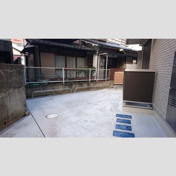 カナミオン 駐輪場