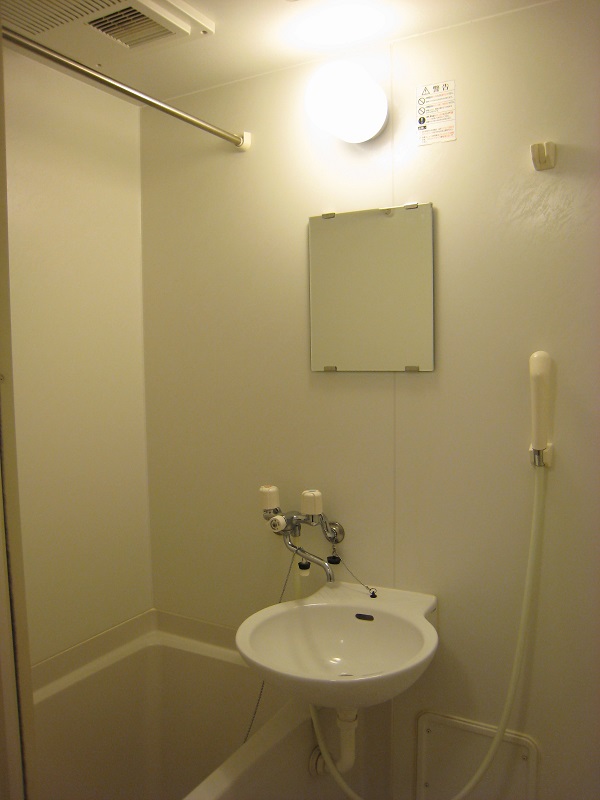 レオパレスＫＯＭＵＧＩ 内観