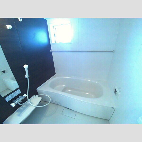 maison楓Ⅲ 追い焚きと浴室乾燥機付の一坪風呂