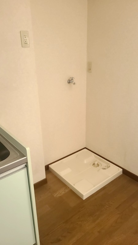 ドルフケンマート 内観