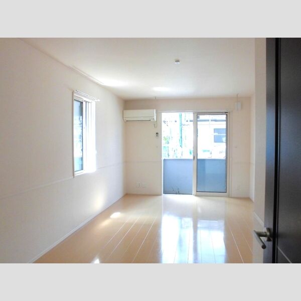 ピア メゾン 洋室(バルコニー側)