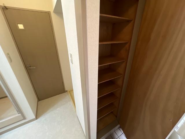 パレスサントピアⅡ00102号室 下駄箱