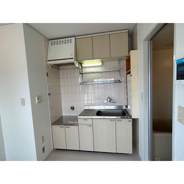 只見ハイツ303号室 キッチン