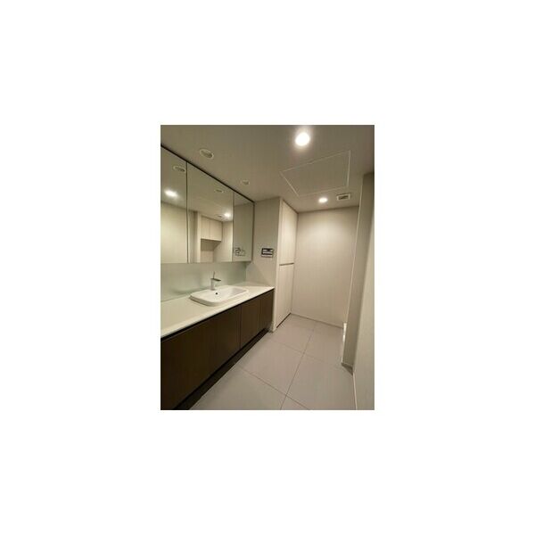 Brillia高輪REFIR 洗面