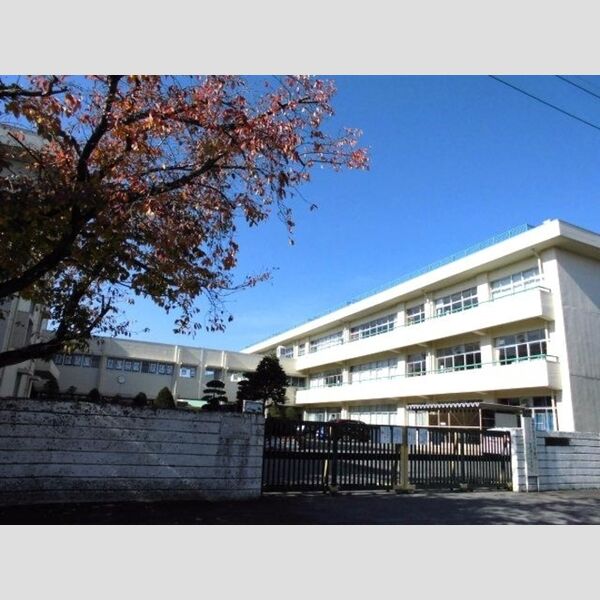 レセンテ・ジュン 本庄市立本庄中央小学校211m