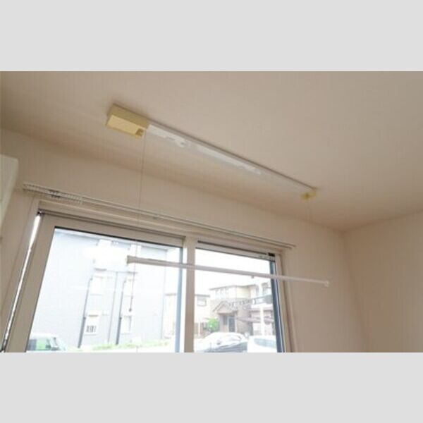 ルミエール　Ⅰ103号室 室内物干し