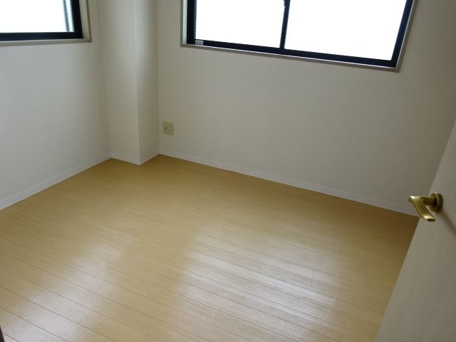 ピュア海老名 洋室