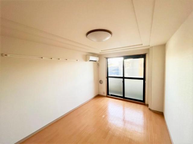 ＳＵＮ　ＣＲＯＳＳ　ＲＯＡＤ 洋室