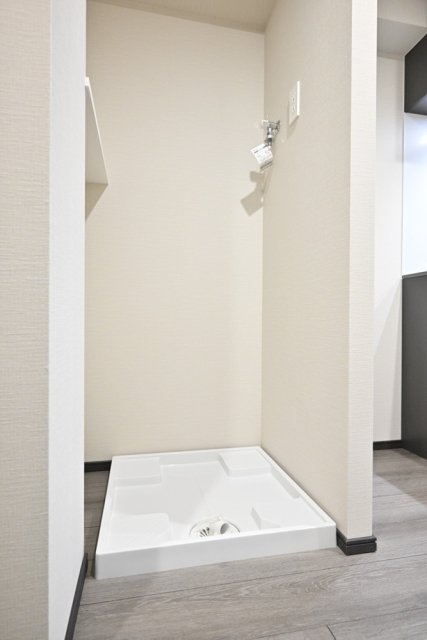 ＧＲＡＮＳＩＴＥ　ＮＡＫＡＭＥＧＵＲＯ9階 室内洗濯機置場