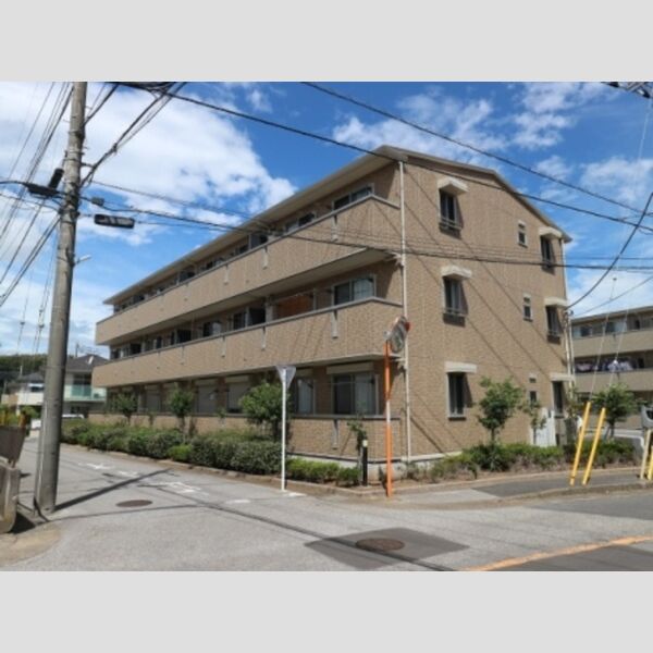 グランドソレイユ　A棟301号室 建物外観