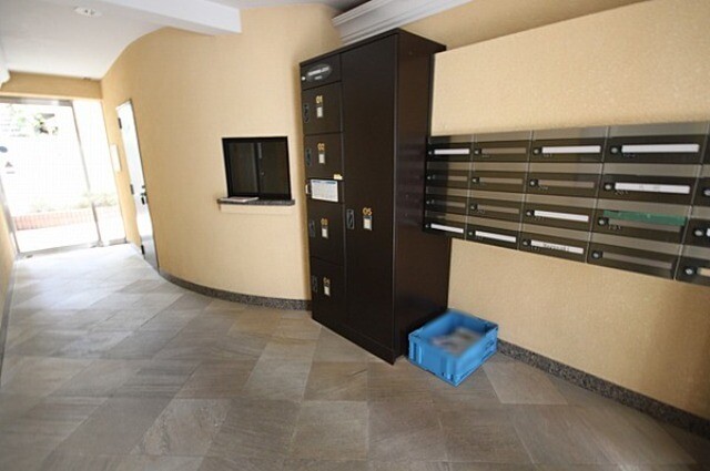 ジェイパーク東大前グランドイースト エントランス