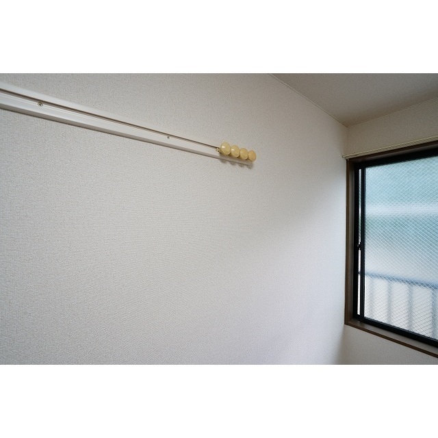 ラプラス坂下２0107号室 ピクチャーレール