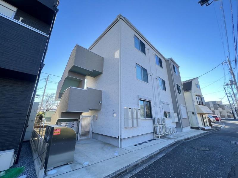 ＣＲＡＳＴＩＮＥ西馬橋１丁目の外観画像