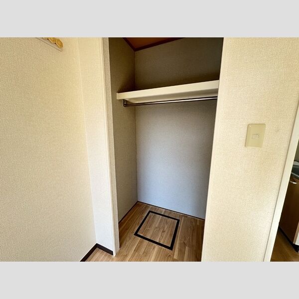 ロイヤルコート　壱番館 収納