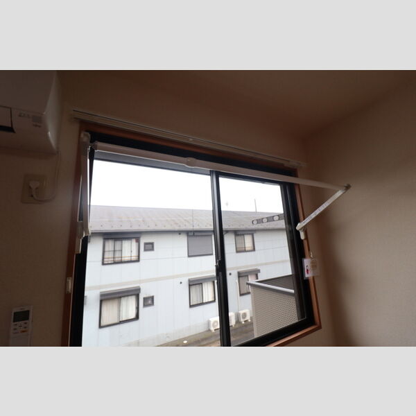 リビングタウン野田　ABCA201号室 室内物干し