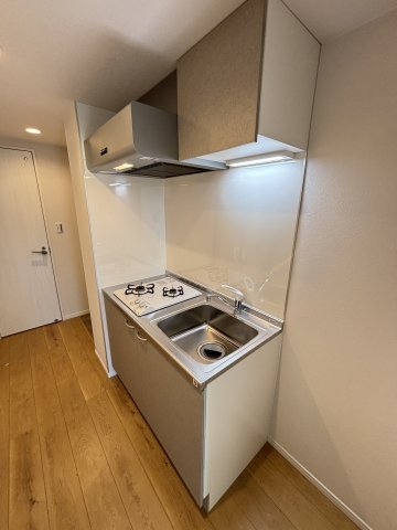 ウィンメゾン薬園台0203号室 綺麗なキッチンです！