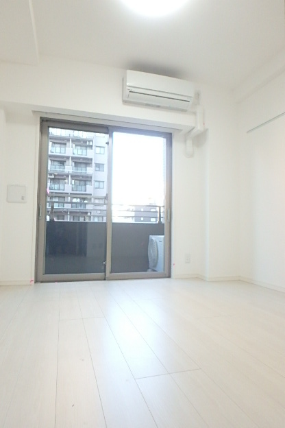 ガーラ・プレシャス川崎6階 ゆったりした洋室です