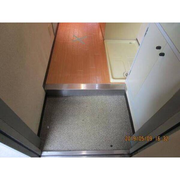 メゾン・ド・パサージュ0202号室 玄関