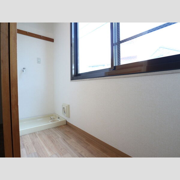 AWAビル102号室 サンルーム