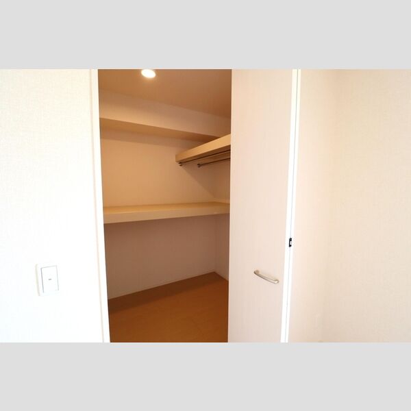 レムロード・M ウォークインクローゼット