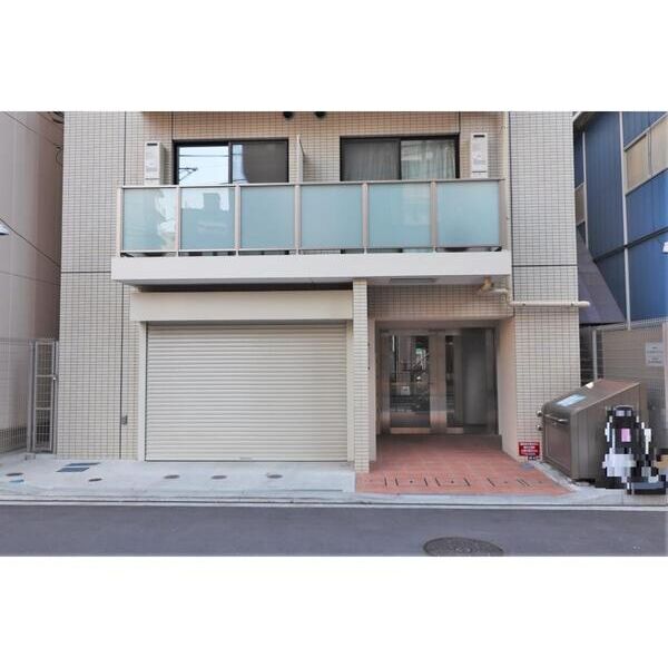 Zest横浜301号室 エントランス