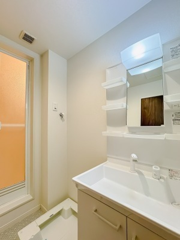 コンフォーティア八千代1階 同建物別部屋の参考画像