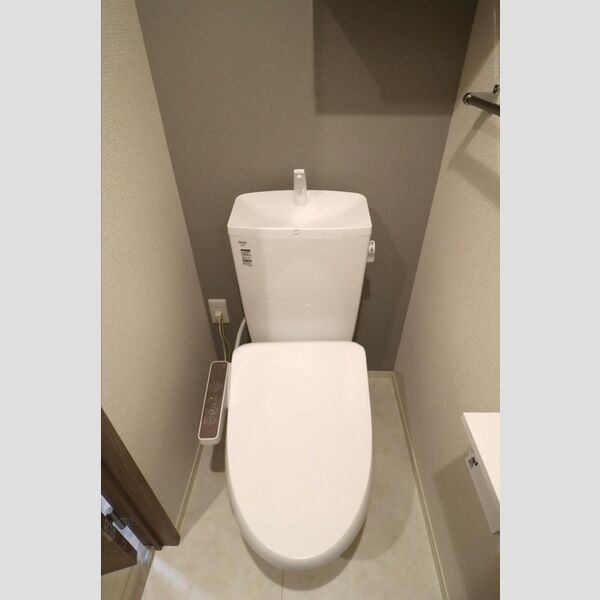 Asset-Court花小金井南町101号室 トイレ(温水洗浄暖房便座)