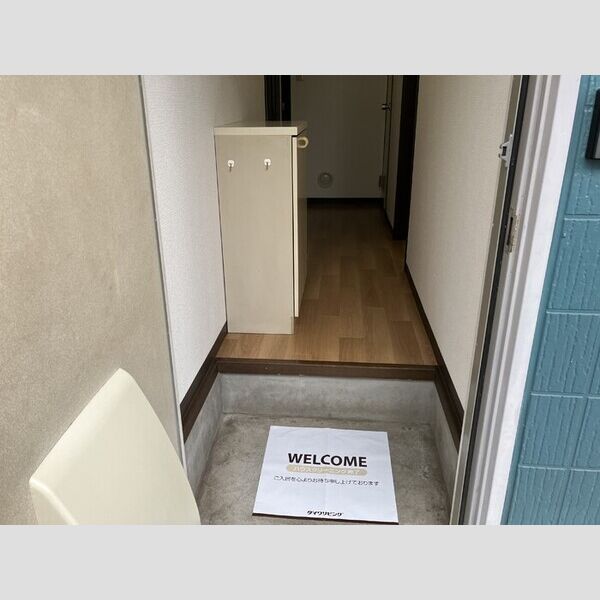 クレール今井　B 玄関