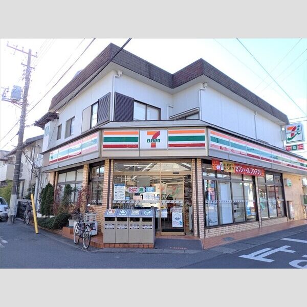 アーバンパイン301号室 セブンイレブン南越谷店まで　235m