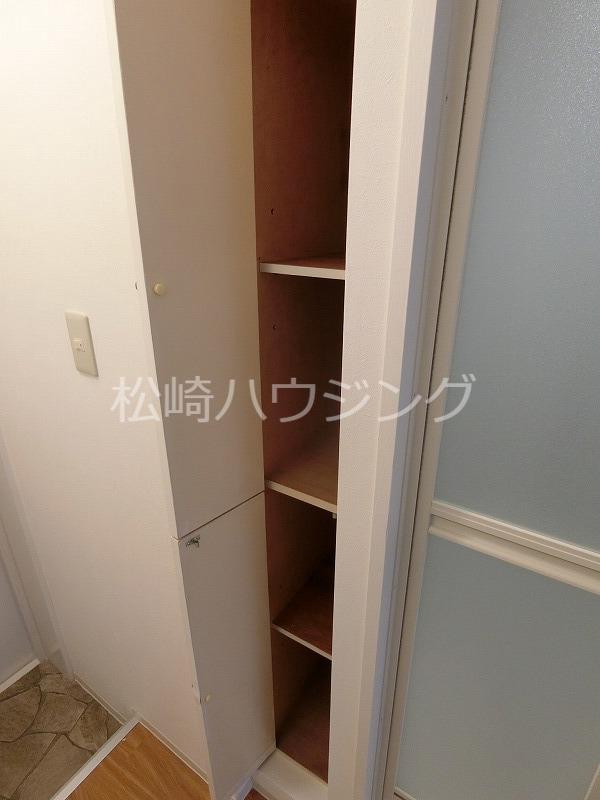 メゾン・ド・ロアイヤル4階 同建物別部屋の参考画像