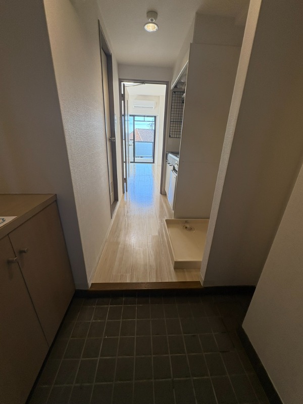 ガーデンヒルズ中山(K-048)5階 玄関