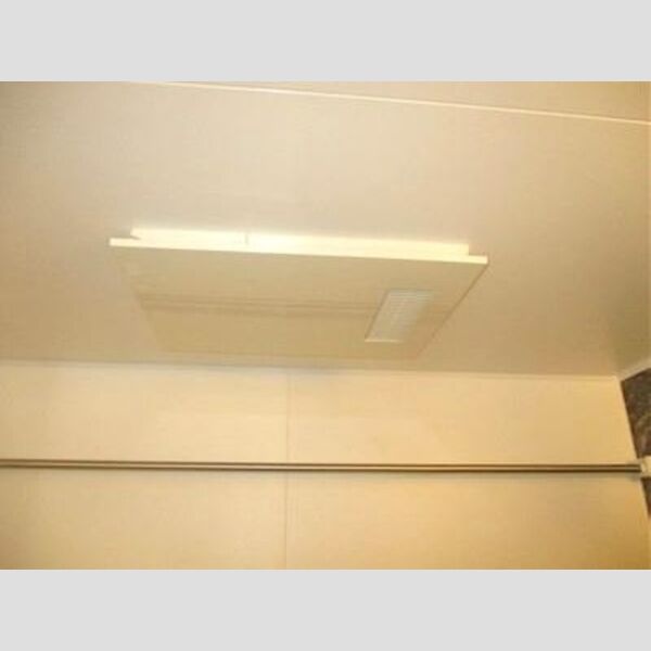 オーガスタハイツ 浴室換気乾燥機