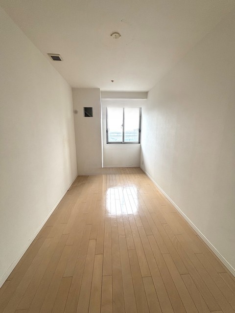 Ｗ　Ｃｏｍｆｏｒｔ　Ｔｏｗｅｒｓ　ＷＥＳＴ 洋室6.8帖　2025年11月撮影