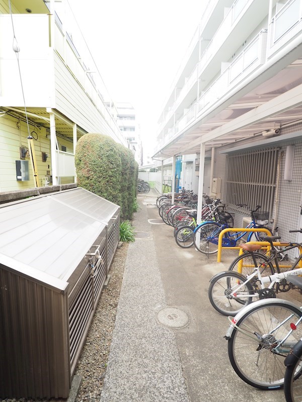 アネックス国領5階 駐輪場