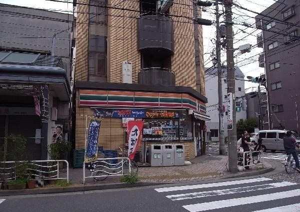 ガーラ・シティ深川森下 【コンビニエンスストア】「セブンイレブン」まで138ｍ