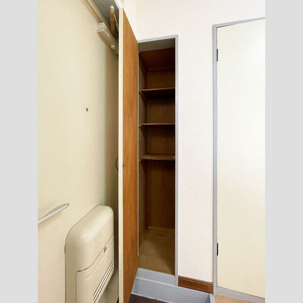 コンフォール大牧206号室 シューズボックス