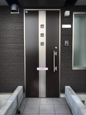 ペンタス 玄関