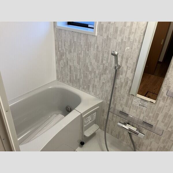 フォレストヒルズ　C 浴室