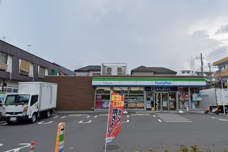 ロ－ズアパ－トＦ２６番館(F-026) ファミリーマート市川宝二丁目店