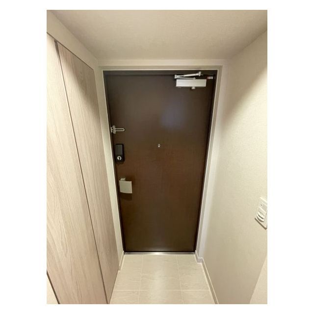 ブランシエスタ荻窪0205号室 玄関