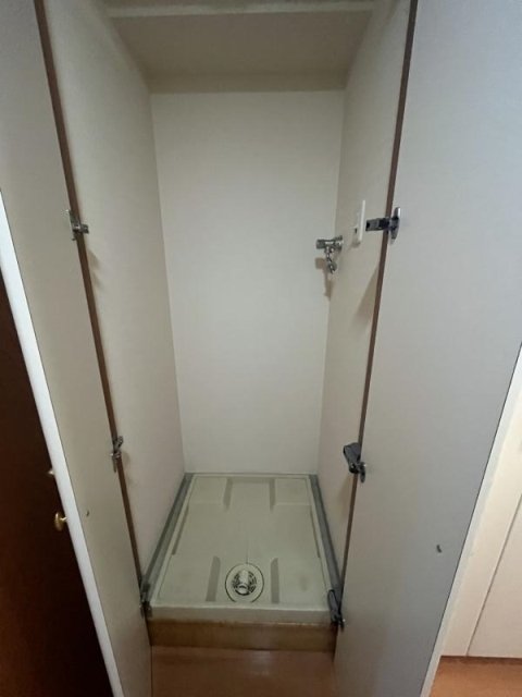 ファミール東京グランリッツ 室内洗濯機置場