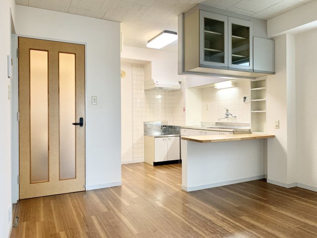 ルミエール旭ヶ丘 リビング