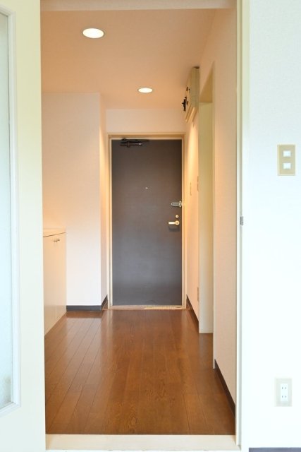 マックポナム代々木公園2階 玄関