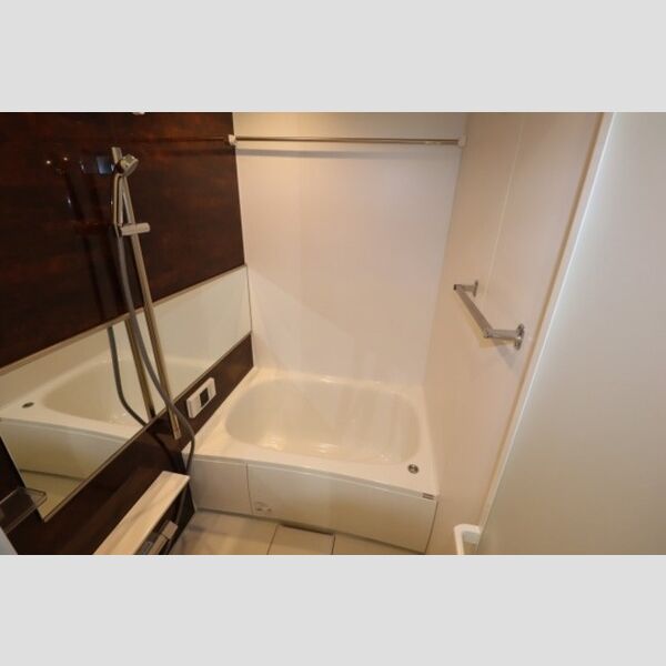 セレスティア大島106号室 浴室