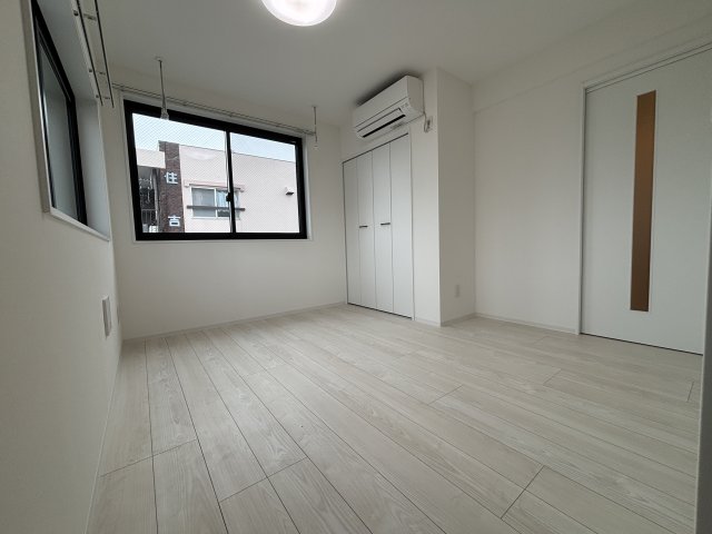 ブライト住吉402号室 寝室