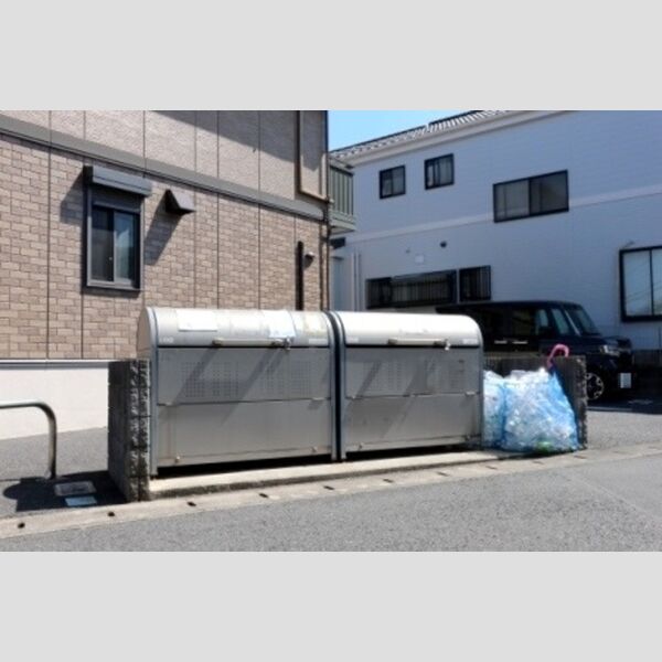 ルミエール 敷地内ゴミ置場