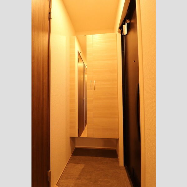 エーデル カーサ305号室 玄関