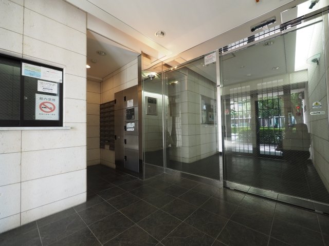 プレステージ東長崎 エントランス